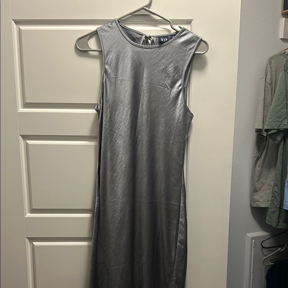 Elegant Silver Sleeveless Dress